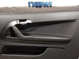 Обшивка двери правой Audi A3  8P3867104M Отличное состояние