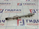 Рейка топливная Audi A3 (8V) 04E133320D