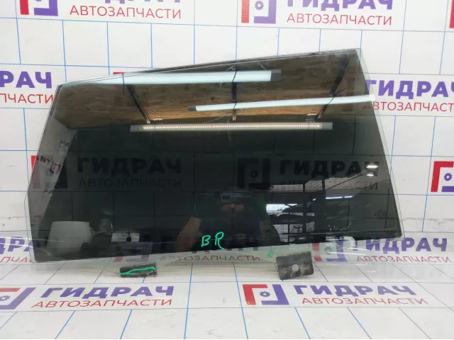 Стекло двери задней правой Audi Q7 (4L) 4L0845206