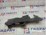 Воздуховод радиатора правый Audi Q7 (4L) 4L0121284