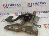 Педаль тормоза Audi Q7 (4L) 7L0723142B