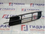 Решетка в бампер левая Audi Q7 (4L) 4L0807681