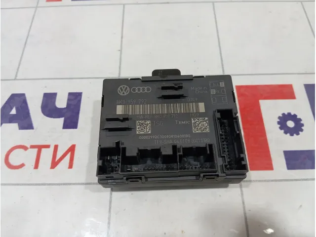 Блок комфорта двери передней правой Audi A5 8K0959792