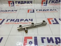 Топливная рампа (топливная рейка) правая Audi A5 06E130090D