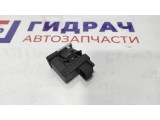 Кнопка фиксатора стояночного тормоза Audi A6 4G1927225.