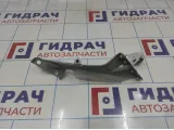 Кронштейн крепления крыла левый Audi A6 (C7) 4G0821135A