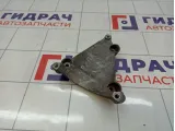 Кронштейн кондиционера Audi Q5 (8R) 06E260835C