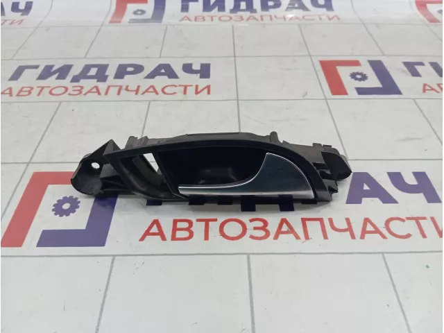 Ручка двери задней внутренняя правая Audi Q7 (4L) 4L0837020AH77