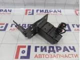 Кронштейн усилителя переднего бампера правый Audi Q7 (4L) 4L0807134C