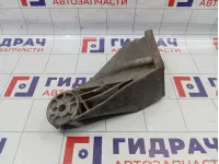 Кронштейн двигателя правый Audi Q7 (4L) 022199308