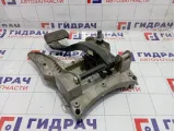 Педаль тормоза Audi Q7 7L0723142D