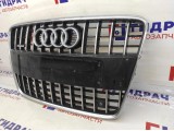 Решетка радиатора Audi Q7 4L0853651G.