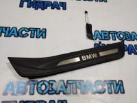Накладка порога задняя правая BMW 5 GT 2010 51477193476 Отличное состояние С подсветкой.