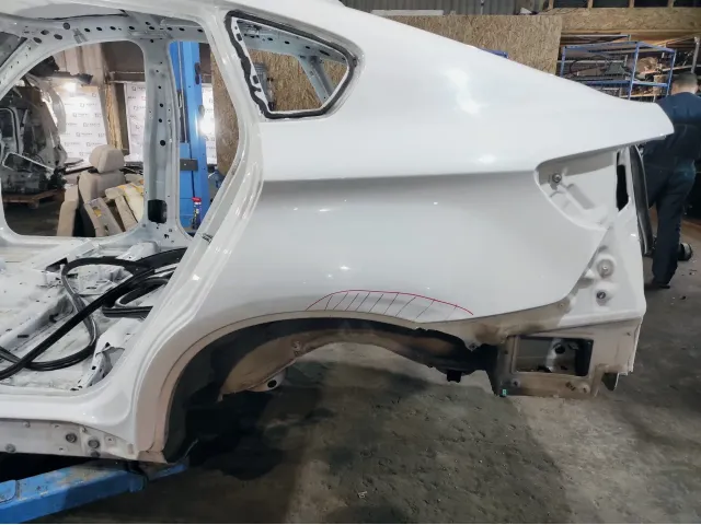 Крыло заднее левое BMW X6 (E71)