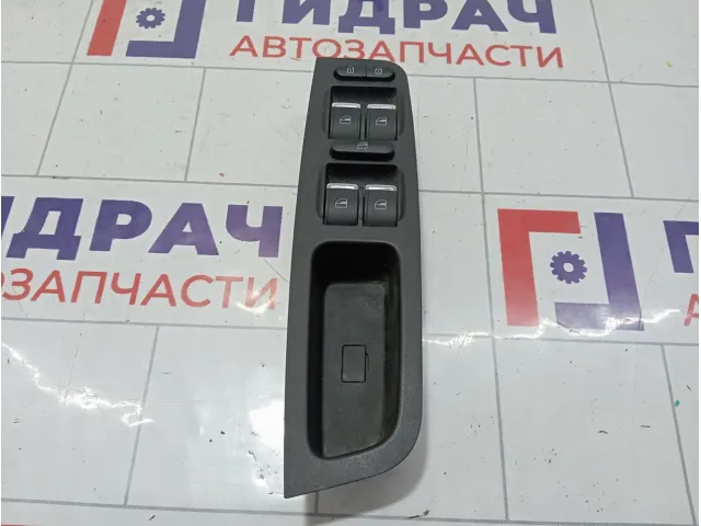 Блок управления стеклоподъемниками Chery Tiggo 3 T113746130