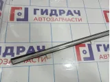 Накладка стекла переднего правого Chevrolet Captiva (C100) 20957024