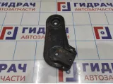 Кронштейн передней балки правый Chevrolet Cruze 13266388