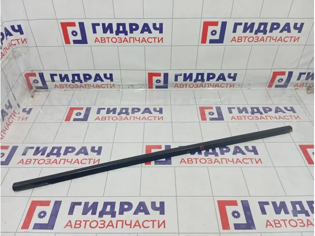 Накладка стекла переднего левого Chevrolet Cruze 95040059