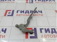 Петля капота правая Chevrolet Cruze 95406039