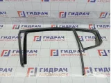 Уплотнитель стекла двери задней левой Chevrolet Cruze 42490956