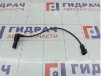 Датчик положения коленвала Chevrolet Cruze 25182450