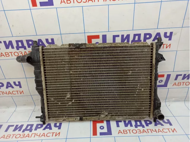 Радиатор основной Chevrolet Spark 96591475. Дефект.