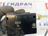 Активатор замка багажника Chevrolet Spark 94550515