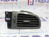 Дефлектор воздушный на торпедо правый Chevrolet Tahoe (GMT900) 20935572