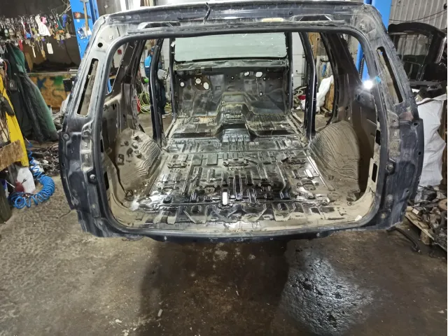 Панель задняя Chevrolet Tahoe