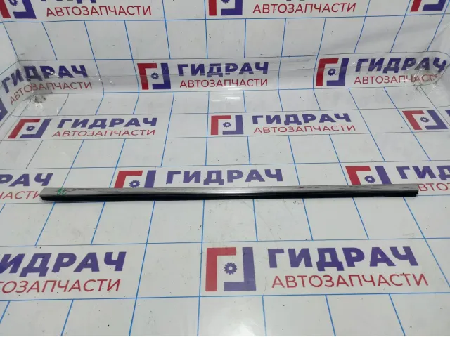 Накладка стекла заднего левого Citroen  C4 II 9677082980