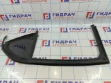 Стекло двери задней правой форточка Citroen  C4 II 9677082680