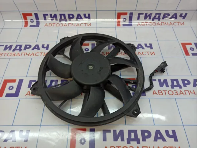 Вентилятор радиатора Citroen C 4 1253K4. Дефект фишки.