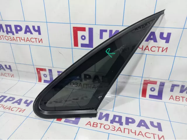 Стекло кузовное глухое правое Daewoo Gentra II 96617456