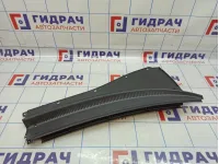 Решетка стеклоочистителя правая часть Daewoo Gentra II 96544354