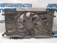 Вентилятор радиатора с диффузором Ford Focus 3 2012 8V618C607FC Удовлетворительное состояние Дефект диффузора, скол, трещины.