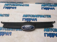 Решетка радиатора Ford Focus 3 2012 2048467 Отличное состояние