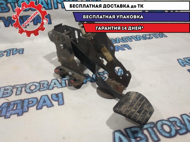 Педаль тормоза Renault Fluence 465010021R Отличное состояние