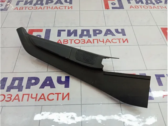 Крышка зеркала внутренняя правая Ford C-MAX 1357647