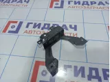 Кронштейн замка капота Ford EcoSport 1787575