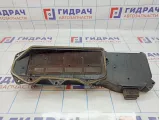 Корпус салонного фильтра Ford Fiesta (Mk VI) 1619606. Сломано крепление.