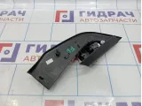 Крышка зеркала внутренняя левая Ford Focus 2 1376078