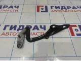 Петля капота левая Ford Focus 2 1595456