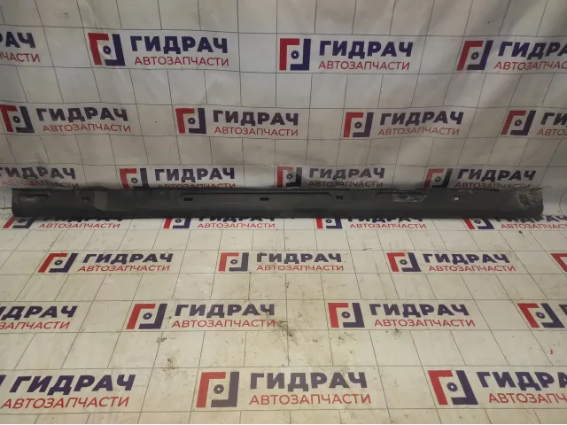 Накладка на порог наружняя левая Ford Focus 2 1380594