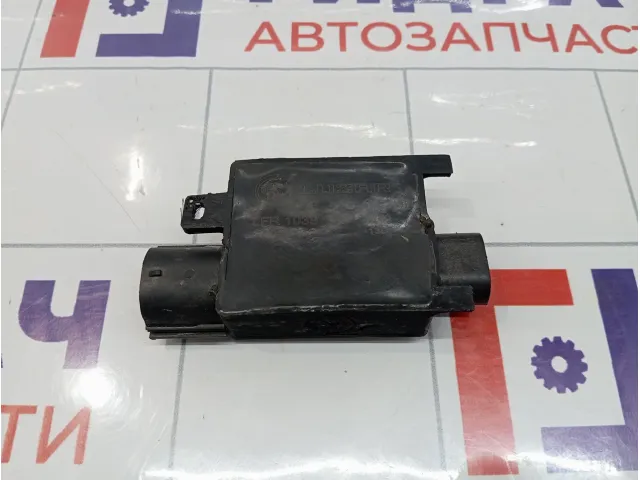 Блок управления вентилятором Ford Focus 2 10338708