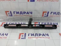 Направляющая бампера заднего Ford Focus 2 5M5117B861AC