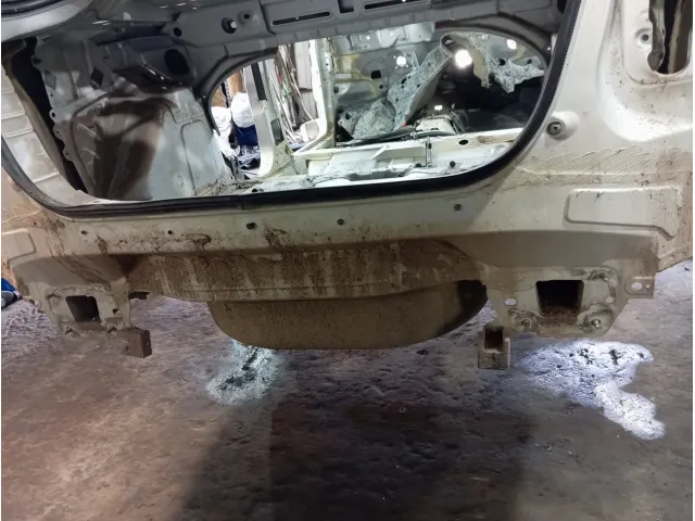 Панель задняя Ford Focus 2