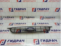 Решетка радиатора Ford Focus 1676410