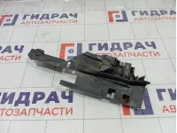 Накладка крыла переднего левого Ford Focus BM51A02477AE