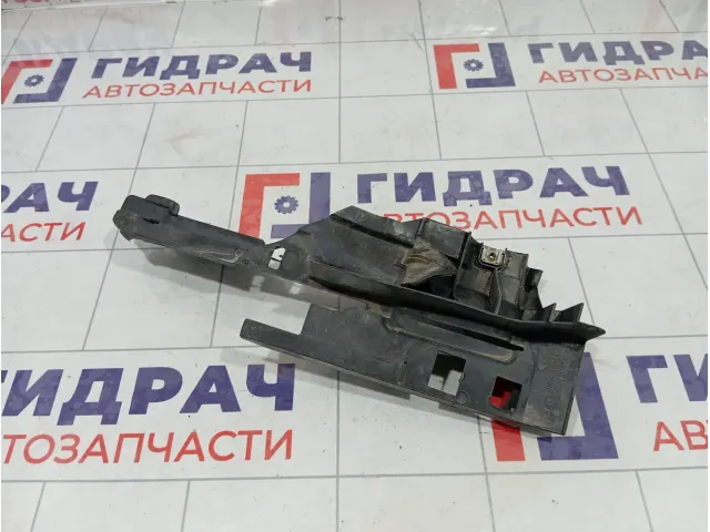 Накладка крыла переднего левого Ford Focus BM51A02477AE
