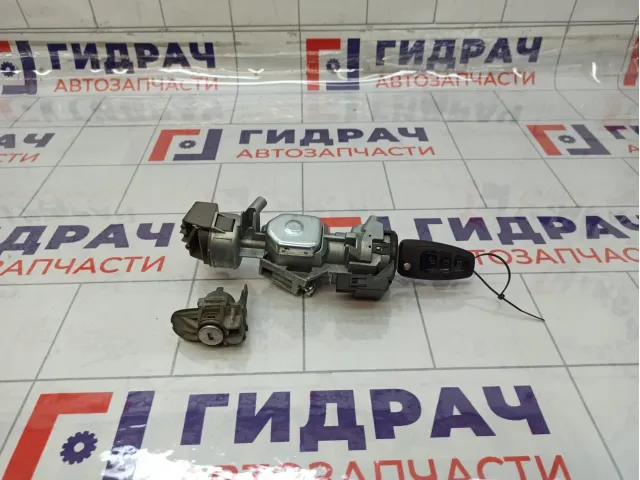 Замок зажигания Ford Focus 1681167